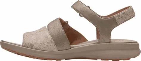 Clarks Un Adorn Ease
